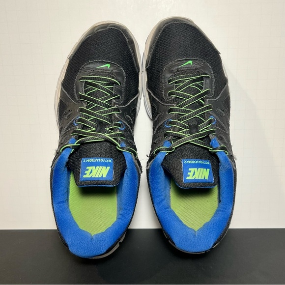 Womens NIKE Revolution 2 Black Running Shoes / Size 9 - Picture 5 of 9